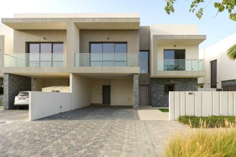 Commercial property de 4 dormitorios en  Yas Acres, UAE No. 79754 2