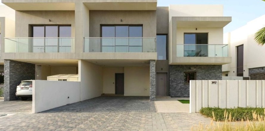 Commercial property de 4 dormitorios en Yas Acres, UAE No. 79754