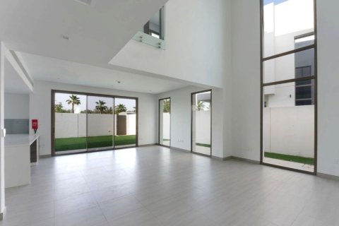 Commercial property de 4 dormitorios en  Yas Acres, UAE No. 79754 3