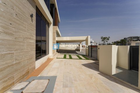 Commercial property de 5 dormitorios en  Yas Acres, UAE No. 79780 28