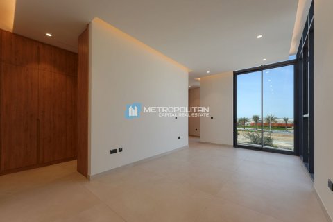 Commercial property de 5 dormitorios en  Yas Acres, UAE No. 79780 14