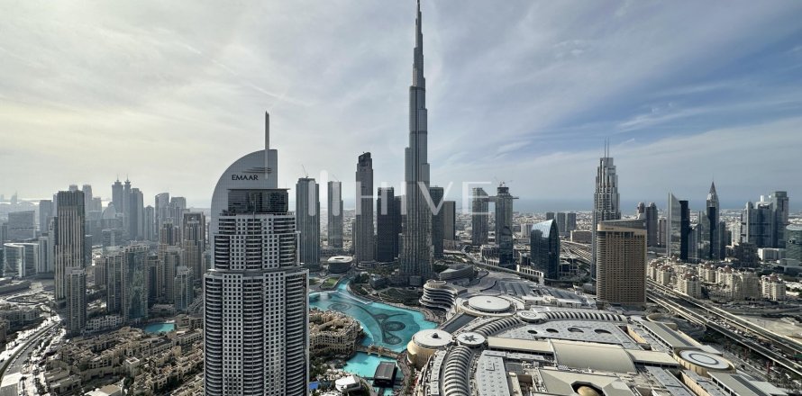 Apartment de 4 dormitorios en The Address Residence Fountain Views, UAE No. 80141