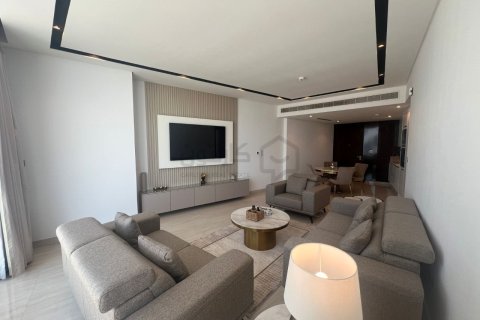2 bedrooms Apartment in Manama, Bahrain No. 107072 2