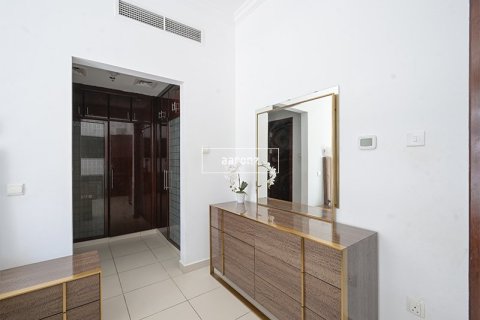 Apartment de 2 dormitorios en Dubai Marina, UAE No. 102740 9