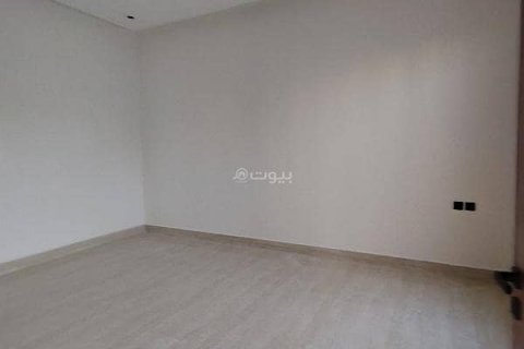 8 bedrooms Villa in Riyadh, Saudi Arabia No. 67480 6