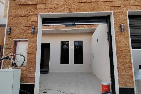 8 bedrooms Villa in Riyadh, Saudi Arabia No. 67480 4