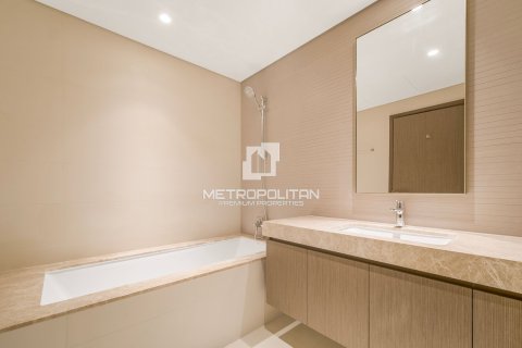 Appartement de 2 chambres à EMAAR Beachfront, UAE No. 78216 31