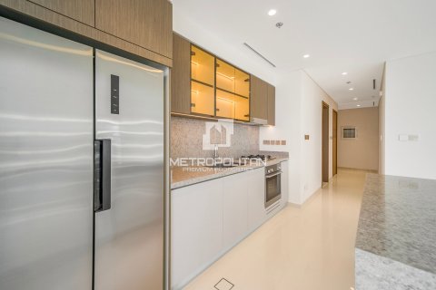 Appartement de 2 chambres à EMAAR Beachfront, UAE No. 78216 7