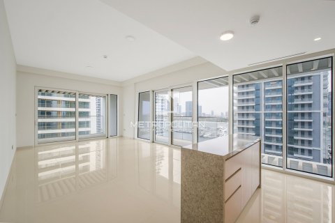 Appartement de 2 chambres à EMAAR Beachfront, UAE No. 78216 2