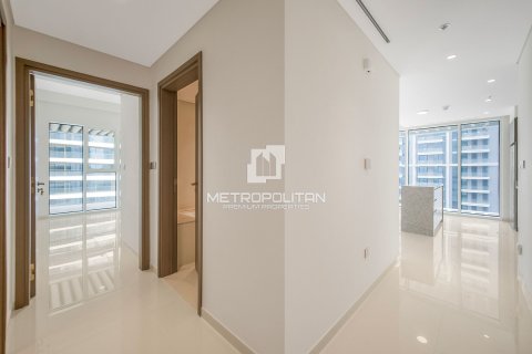 Appartement de 2 chambres à EMAAR Beachfront, UAE No. 78216 9
