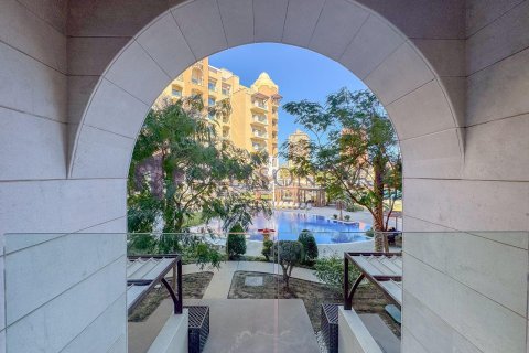 2 bedrooms Apartment in Doha, Qatar No. 57952 4