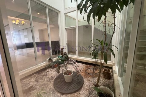 4 bedrooms Villa in Doha, Qatar No. 57970 17