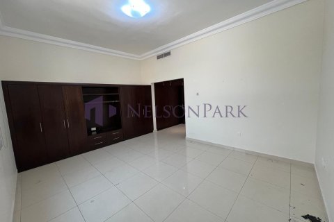 5 bedrooms Villa in Doha, Qatar No. 57969 12