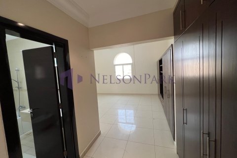 5 bedrooms Villa in Doha, Qatar No. 57969 11