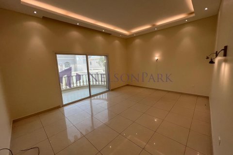 5 bedrooms Villa in Doha, Qatar No. 57969 17