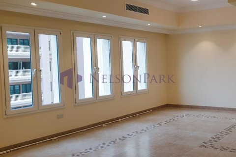 3 bedrooms Apartment in Doha, Qatar No. 57954 10
