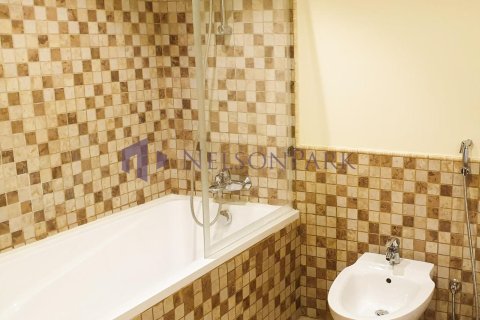 3 bedrooms Apartment in Doha, Qatar No. 57954 12