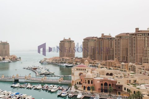 3 bedrooms Apartment in Doha, Qatar No. 57954 7