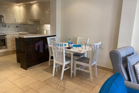 1 bedroom Apartment in Doha, Qatar No. 57968 2