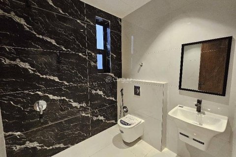 7 bedrooms Villa in Riyadh, Saudi Arabia No. 62830 13