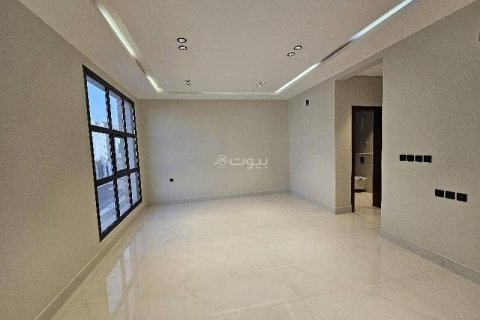 7 bedrooms Villa in Riyadh, Saudi Arabia No. 62830 14