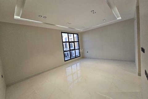7 bedrooms Villa in Riyadh, Saudi Arabia No. 62830 15