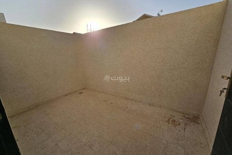 7 bedrooms Villa in Riyadh, Saudi Arabia No. 62830 20