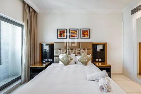 Квартира студия в Capital Bay, ОАЭ №83703 7