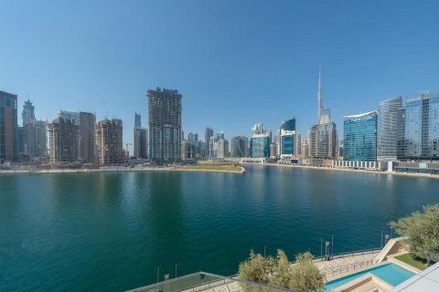 Appartement de 2 chambres à Business Bay, UAE No. 99887 22