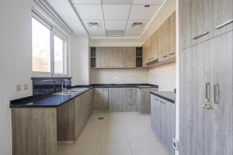 4 bedrooms Townhouse in Dubai Sports City, UAE No. 99911 4