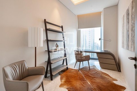 Apartment de 4 dormitorios en Opera District, UAE No. 85416 12