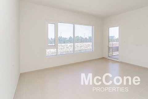 Appartement de 2 chambres à Dubai, UAE No. 74348 4
