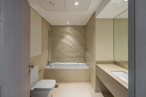 Apartment de 3 dormitorios en  Yas Island, UAE No. 91334 3