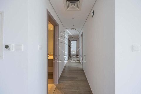 Apartment de 3 dormitorios en  Yas Island, UAE No. 91334 11