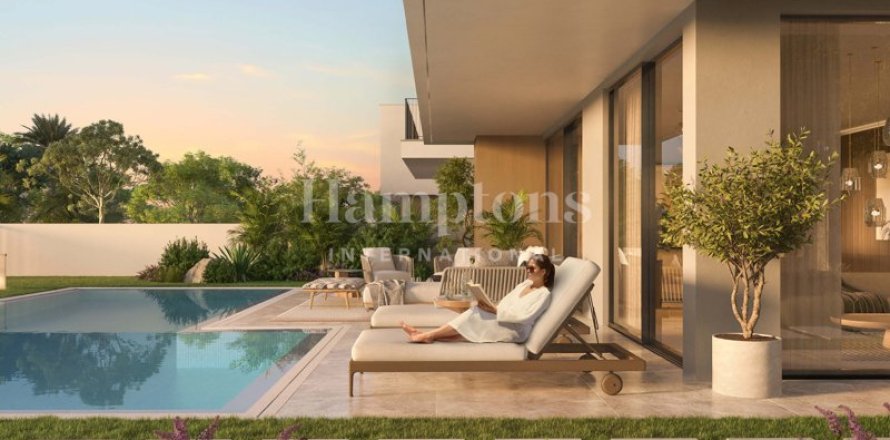 Villa de 5 dormitorios en Dubai South (Dubai World Central), UAE No. 73000