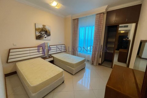 3 bedrooms Apartment in Doha, Qatar No. 57311 9