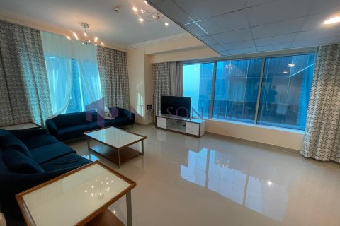 3 bedrooms Apartment in Doha, Qatar No. 57311 7