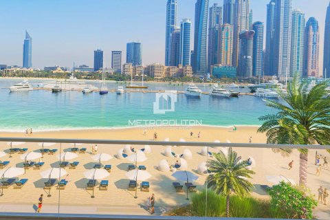 Appartement de 3 chambres à EMAAR Beachfront, UAE No. 78147 10