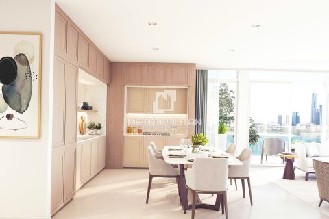 Appartement de 3 chambres à EMAAR Beachfront, UAE No. 78147 4