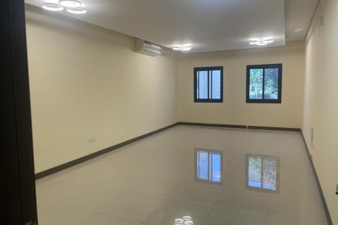 Villa de 5 dormitorios en As Sib, Oman No. 98579 4
