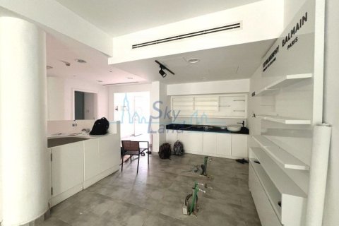 Villa comercial de 4 dormitorios en Umm Suqeim, UAE No. 72595 9