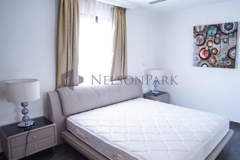 1 bedroom Apartment in Doha, Qatar No. 61002 2