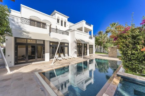 Villa de 6 dormitorios en Jasmine Leaf, UAE No. 101606 2