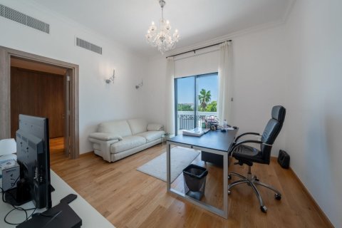 Villa de 4 dormitorios en Jumeirah Islands, UAE No. 101607 9
