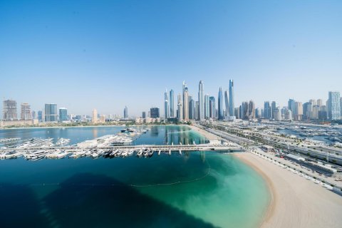 Apartment de 3 dormitorios en EMAAR Beachfront, UAE No. 101605 1