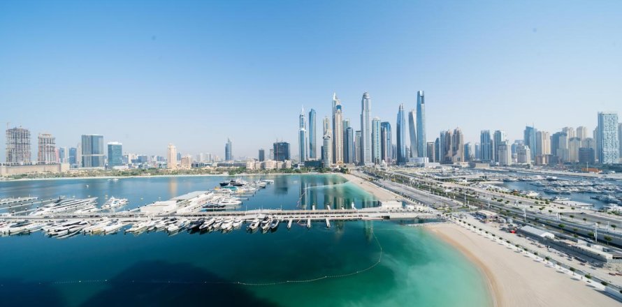 Apartment de 3 dormitorios en EMAAR Beachfront, UAE No. 101605