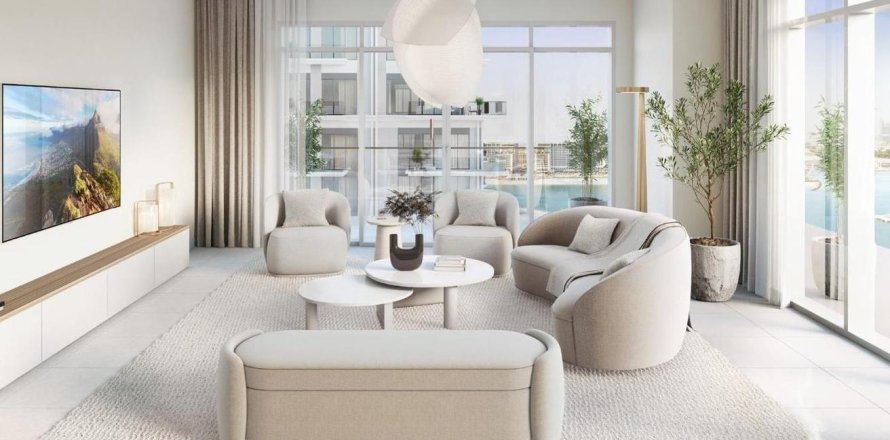 Apartment de 3 dormitorios en EMAAR Beachfront, UAE No. 101627