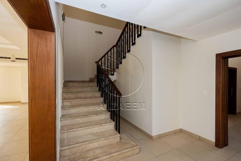 6 غرفة نوم  فيلا في أبو ظبي, الإمارات العربية المتحدة رقم 90094 15