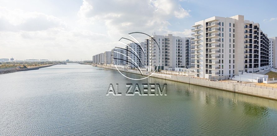 Apartment de 2 dormitorios en  Yas Island, UAE No. 90095