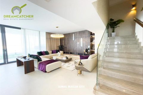 Villa de 4 chambres à Sharjah Waterfront City, UAE No. 75366 3
